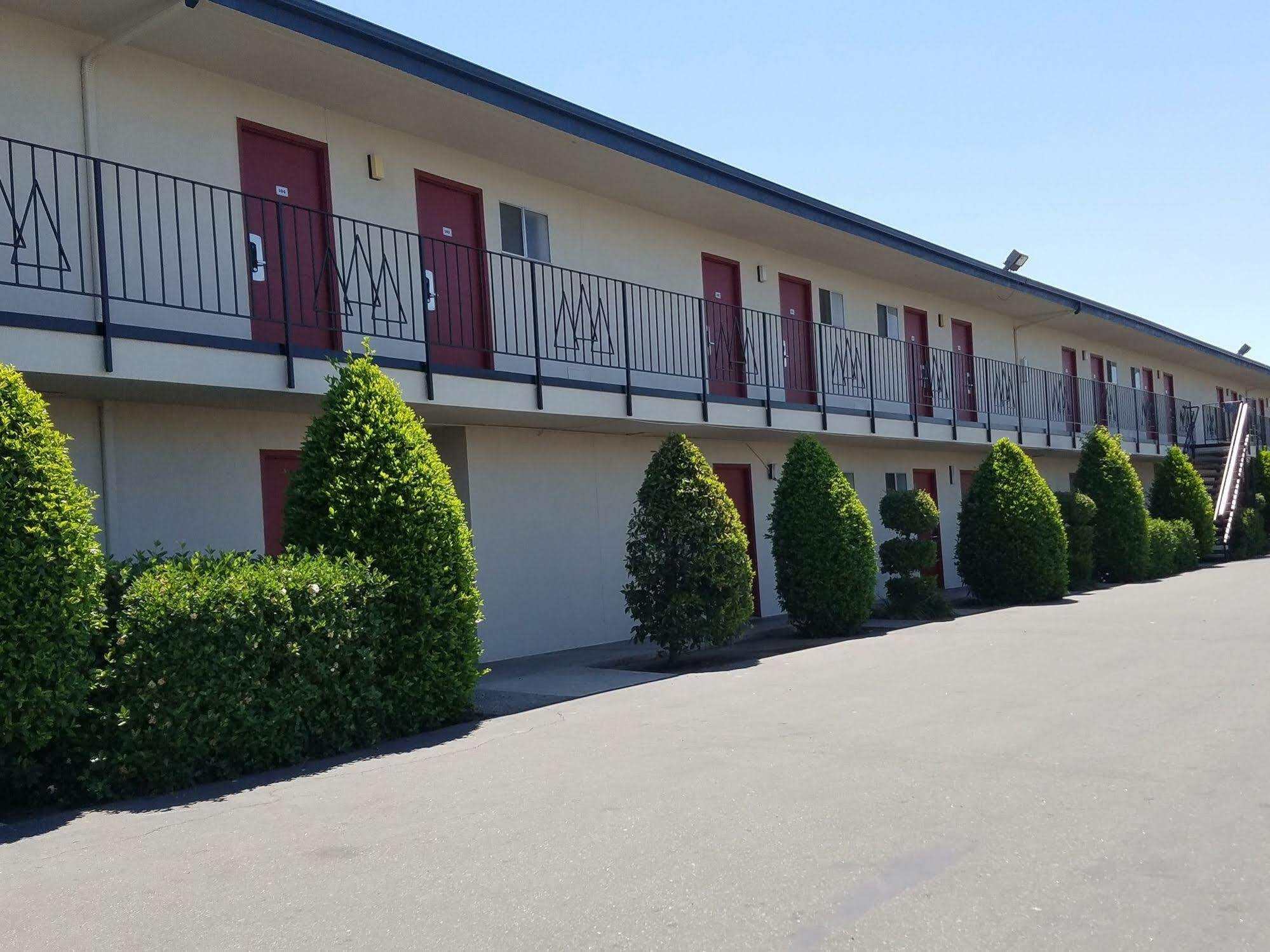 Economy Inn Fresno Exterior photo